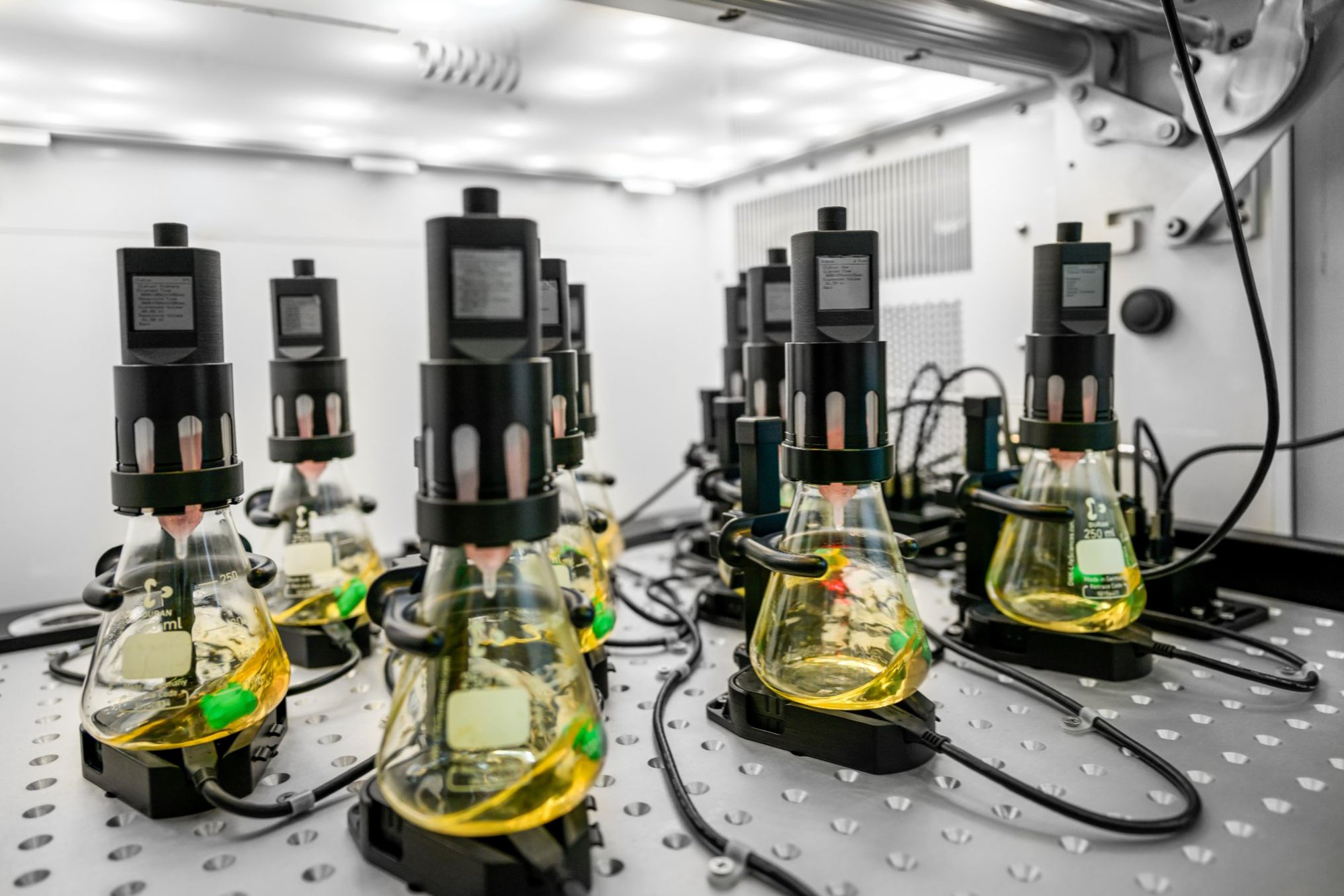 multiparameter-sensor-shake-flask-DO-pill-LIS-motion-2